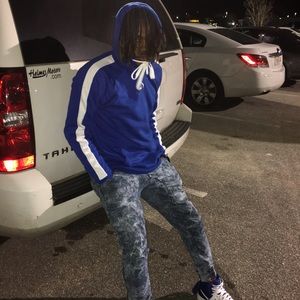 Meet your Posher, Elijah